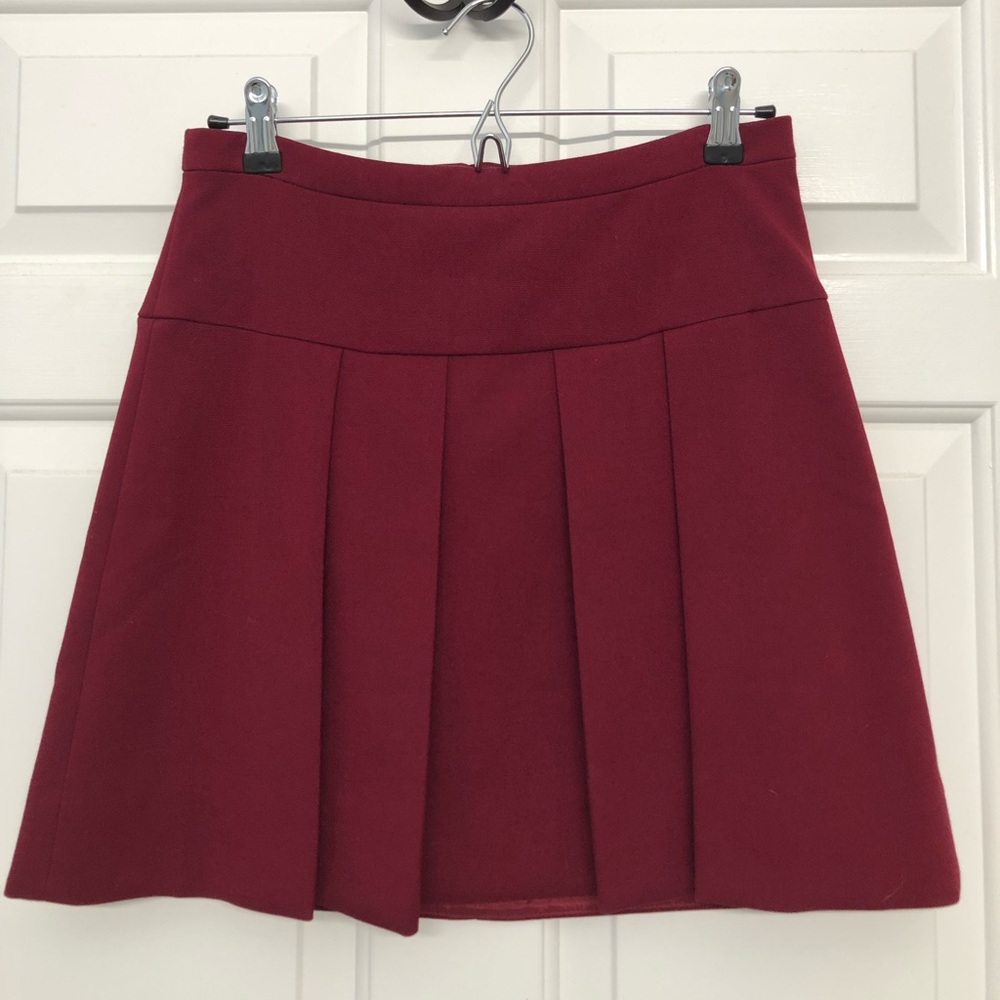 J Crew Factory Mini Skirt, Pleated, Burgundy, size 2, Like new